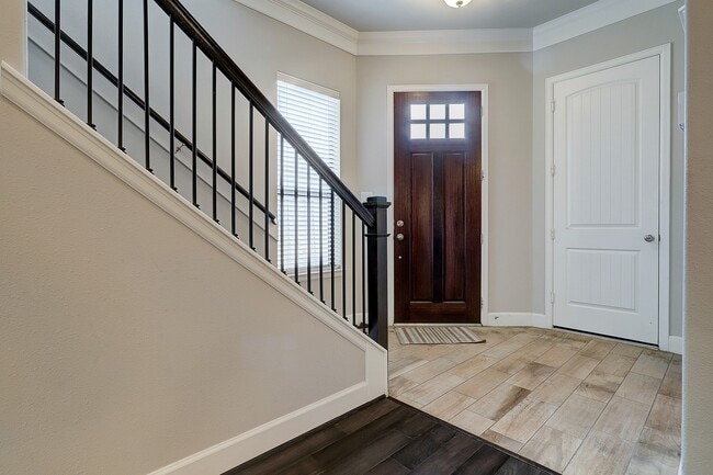 Foto del edificio - 5326 Larkin St