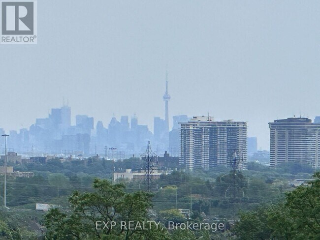 Building Photo - 5105 Hurontario St