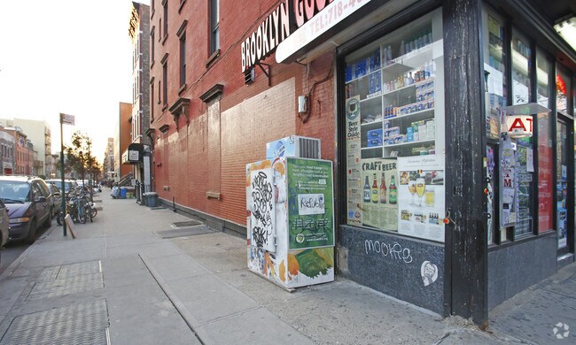 Building Photo - 313 Bedford Ave