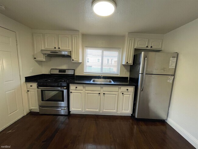 Building Photo - 1 br, 1 bath Duplex - 1669 12th St 1669 12...