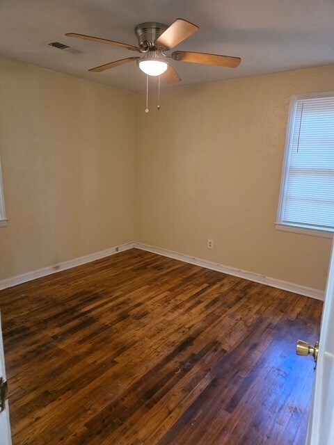 Building Photo - 2443 S Lumpkin Rd
