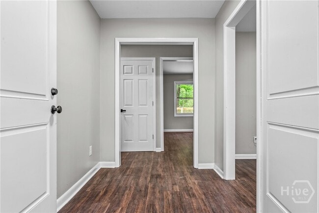 Foto del edificio - 310 Weatherly Woods Dr