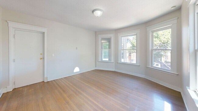Building Photo - 254 Orchard St
