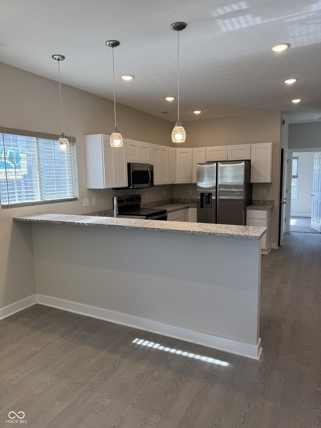 Building Photo - 228 N Randolph St