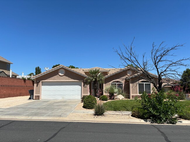 Foto del edificio - Single Family Home Near Desert Hills High ...