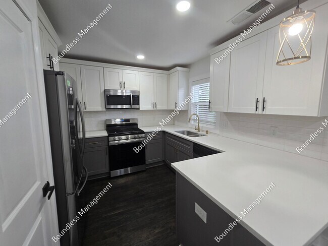 Foto del edificio - 1064 Westmoor Dr NW