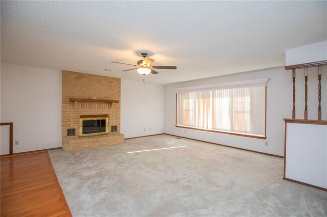 Foto del edificio - 12 Deddington Dr