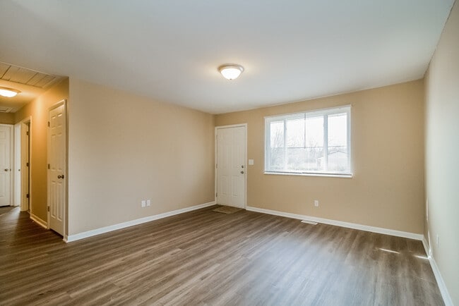 Building Photo - 10319 Pottinger