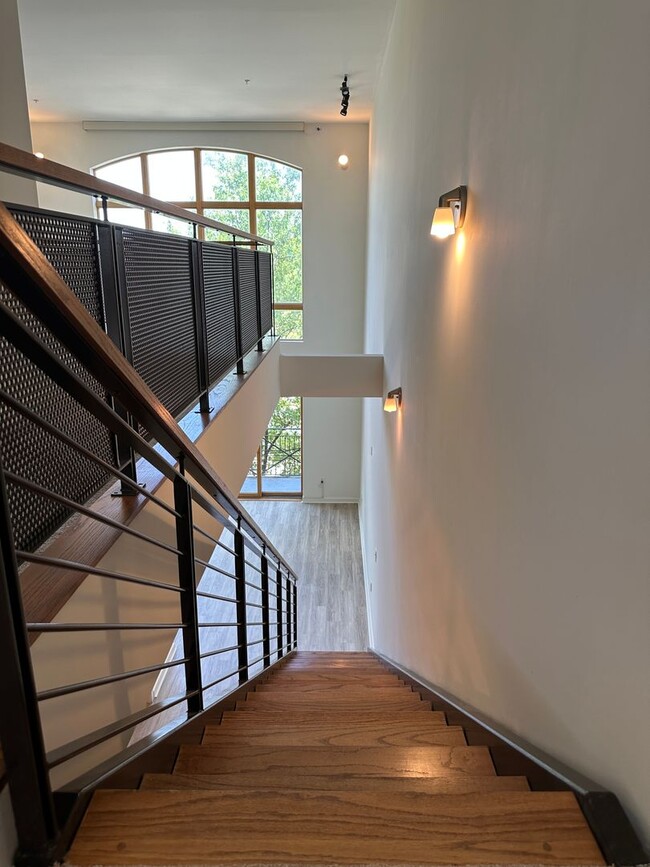 Building Photo - Urban Oasis in Castleberry Hill: Modern 2-...