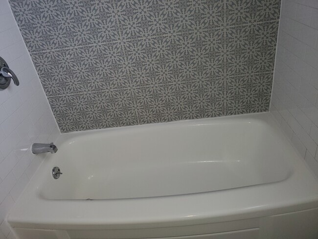 Foto del edificio - 7206 Donnell Pl