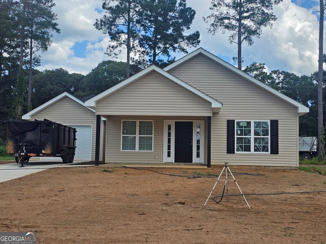 Foto principal - 1009 Jimmie Stevens Rd