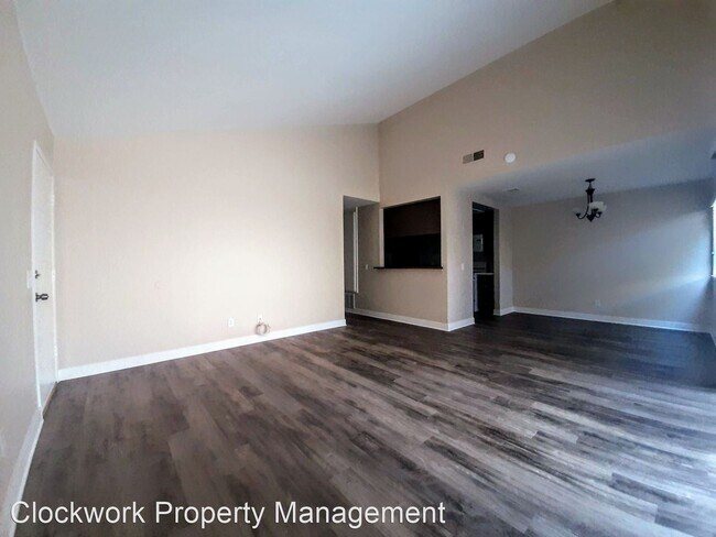 Foto del edificio - 2 br, 2 bath House - 4416 Carmen St