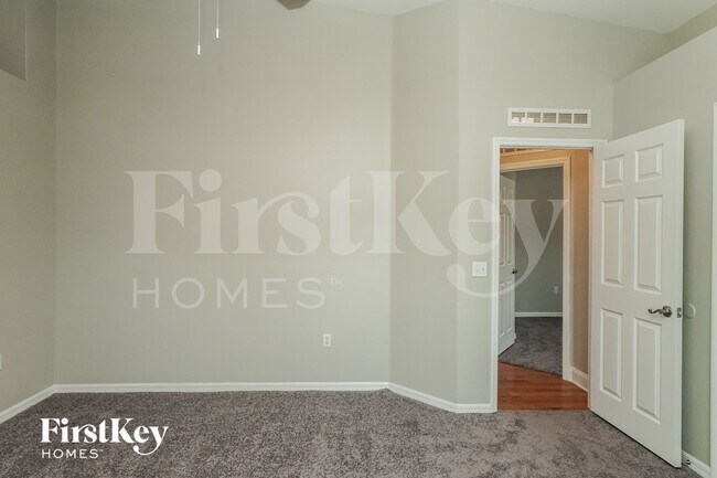 Foto del edificio - 2079 Hayfield Way