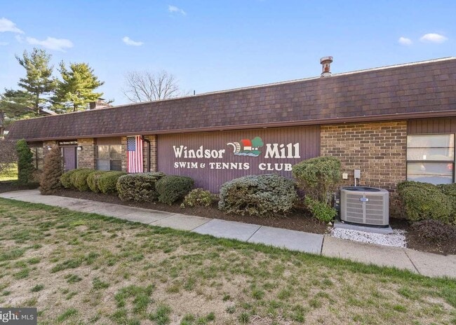 Building Photo - 2032 Old Stone Mill Dr