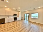 Foto principal - Beautiful and Spacious 1/BR 1/BA Home with...