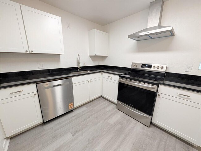 Foto del edificio - 4225 NE 16th Terrace