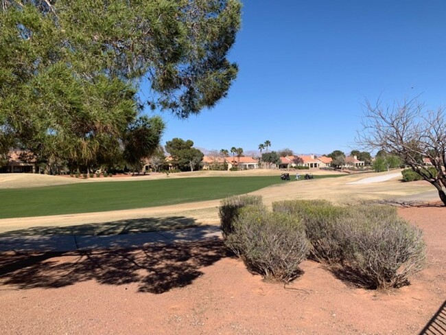 Foto del edificio - 3 Bedroom Sun City Summerlin Home on the G...