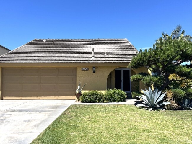 Wonderful Home with 3-Bedrooms, 2-Bath Plu... - Wonderful Home with 3-Bedrooms, 2-Bath Plu...