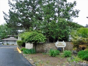 Building Photo - 17108 NE 45th St