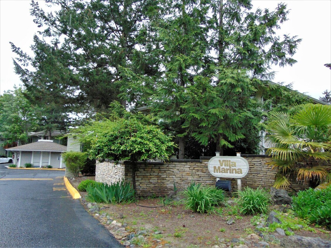 Foto principal - Spacious Condo Available Now in Great Loca...