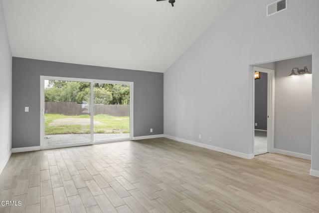 Foto del edificio - 594 S La Luna Ave