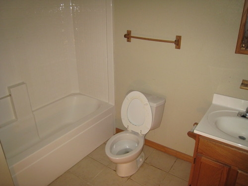 Bathroom - Summit Apartments