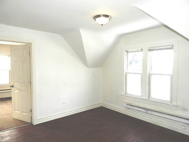 Building Photo - 1801 Victoria Ave