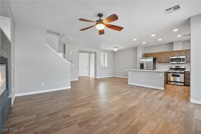 Building Photo - 2805 Big Mountain Ave