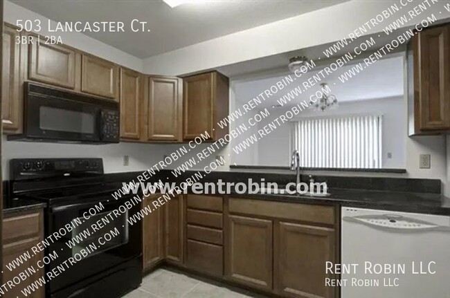 Foto del edificio - 503 Lancaster Ct
