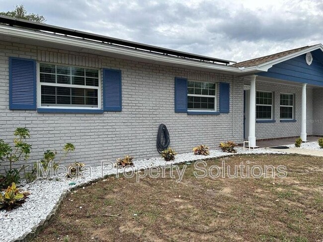 Building Photo - 104 W Brentridge Dr