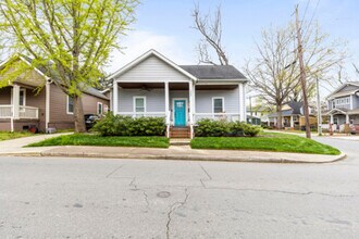 Building Photo - 300 Mill Rd