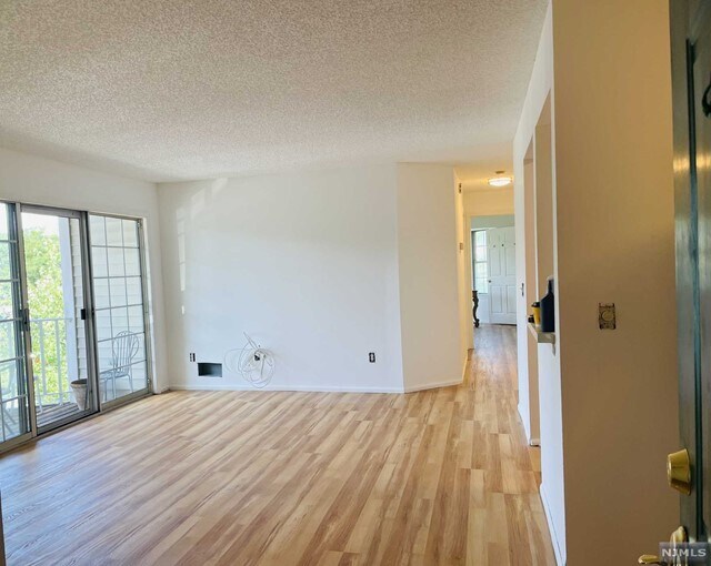 Foto del edificio - 876 Juniper Way