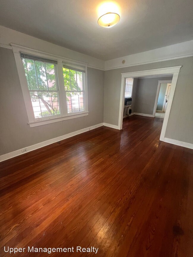 Building Photo - 2 br, 1 bath Apartment - 4729 Carondelet S...