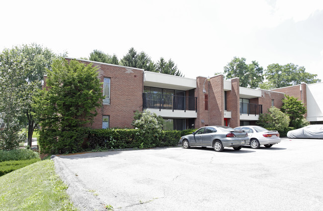 Sharon Hill Apartments - The Pearl Apartments