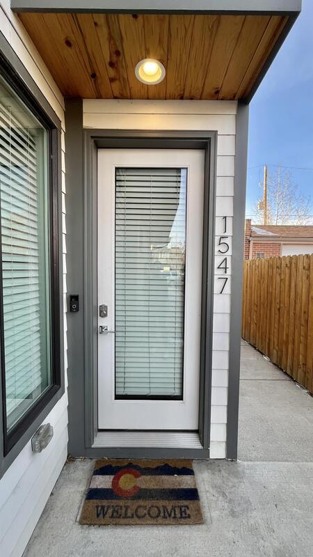 Photo - 1547 Utica St House