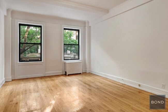 Foto del edificio - 315 W 102nd St