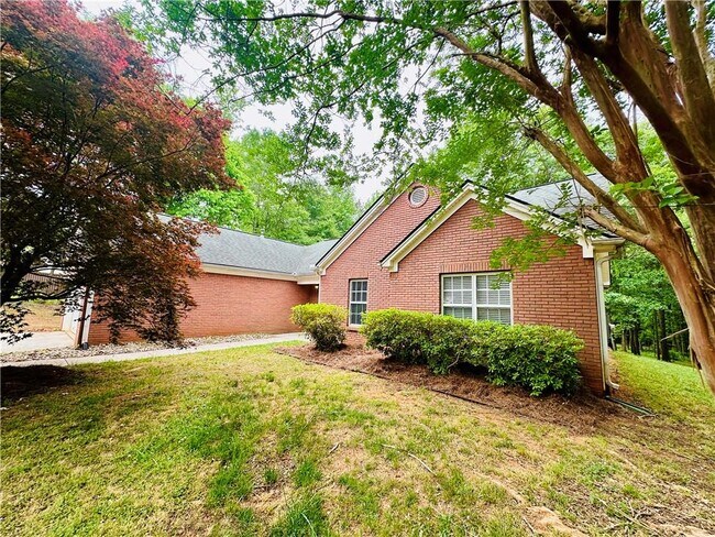 Building Photo - 1080 Hunters Crossing Ln