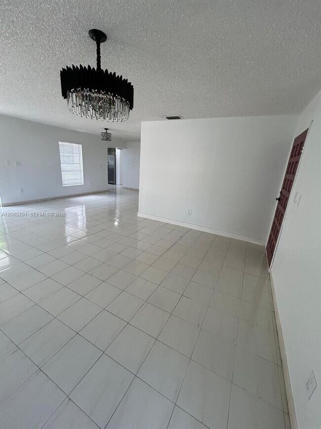 Foto del edificio - 15710 SW 304th St