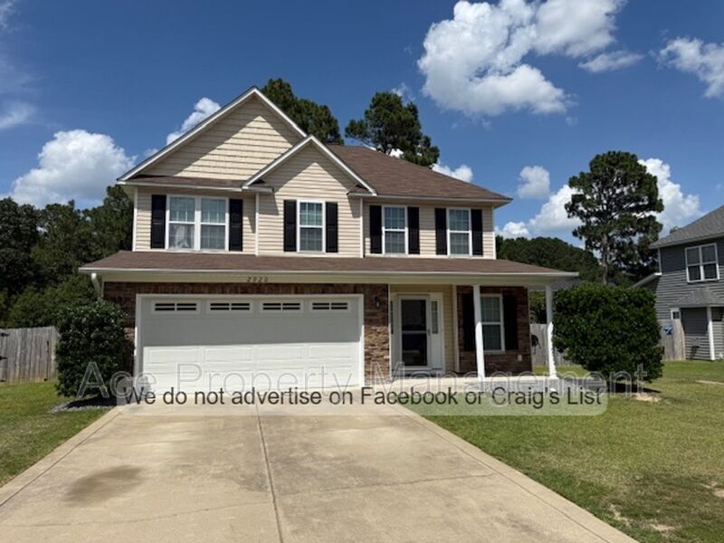 Foto principal - 2920 Aristocrat Ln