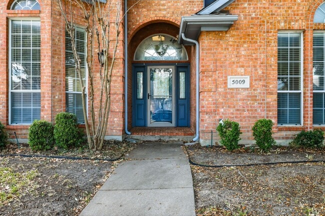 Building Photo - 5009 Promise Land Dr