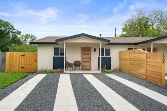 Building Photo - 4904 Hawk Cove