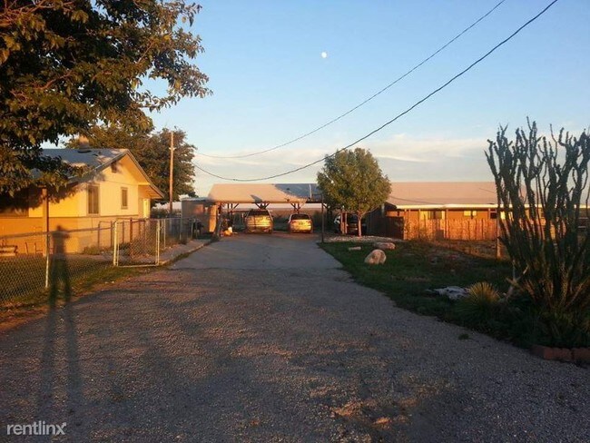 Building Photo - 5786 7 Rivers Hwy