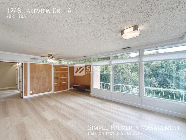 Foto del edificio - 1248 Lakeview Dr