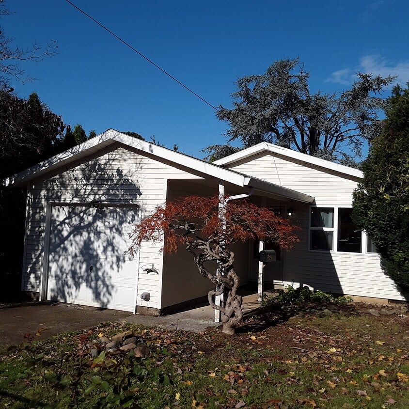 Primary Photo - 6629 SE Knight St