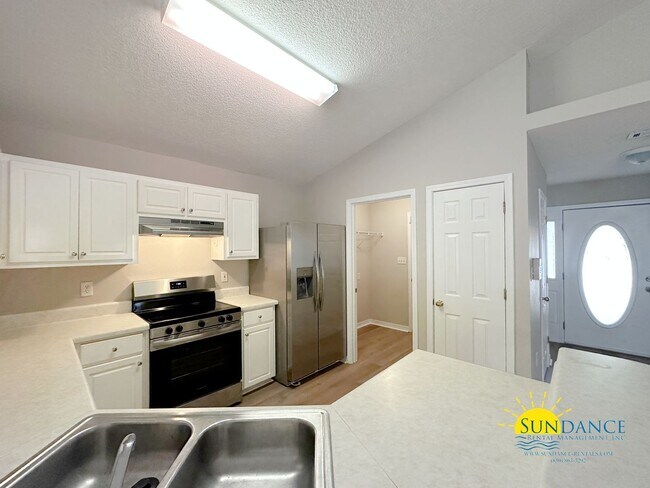 Building Photo - 4 Bedroom Home in Marsh Harbor Subdivision-Brand New Appliances!