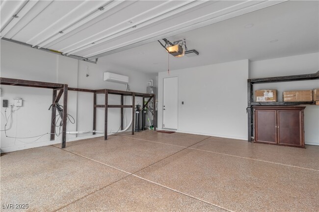 Building Photo - 10988 Wonder Hills St