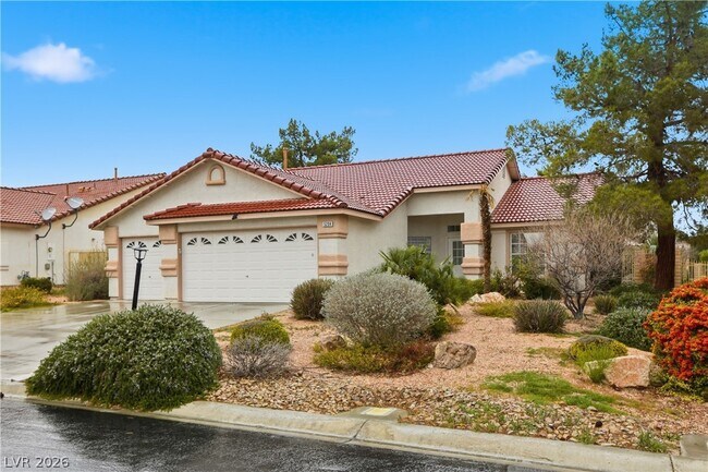 Foto del edificio - 5204 Elm Grove Dr