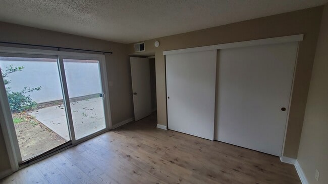 Building Photo - 2612 El Goya Dr
