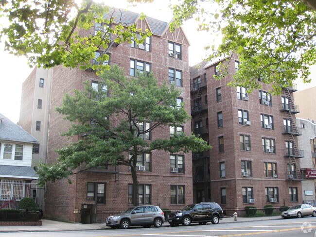 Building Photo - 1903 Ocean Ave