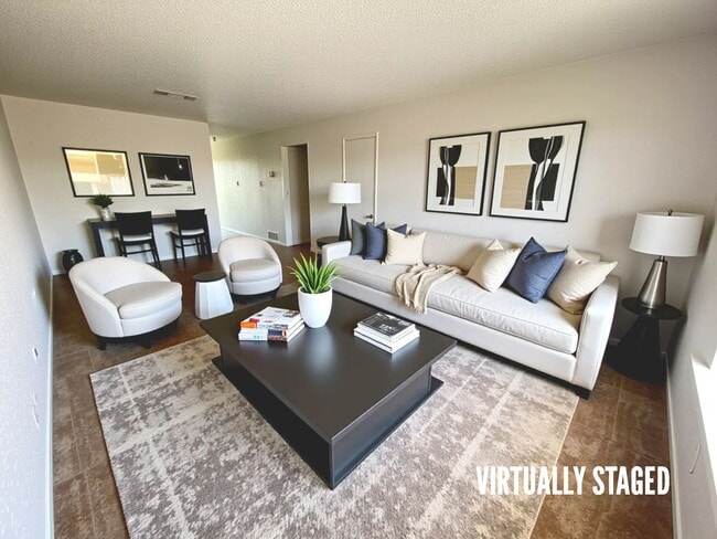 Building Photo - 1004 Eastside Dr